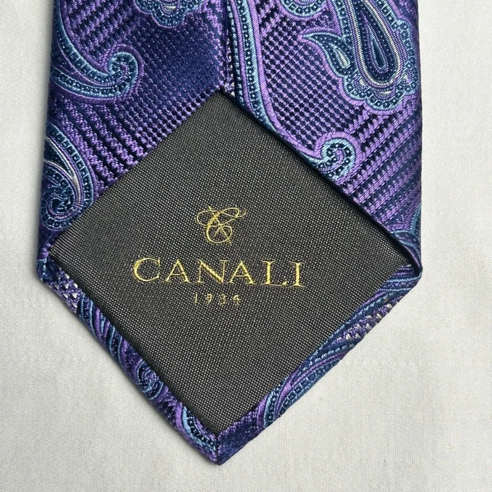 Canali 1934 Men's Silk Tie Purple Blue Paisley Made in Italy 3.5